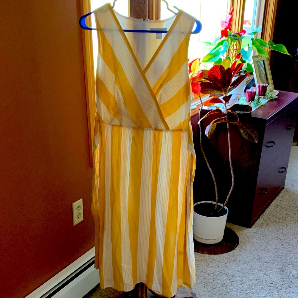 Christopher & Banks yellow White Stripe faux wrap front tie waist Dress
CL-1